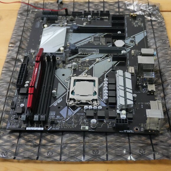 Asus Z-370-P Motherboard PC - Picture 8 of 11